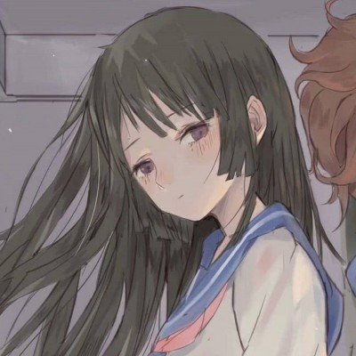 天工机器人冲线栽进花坛 被担架抬走